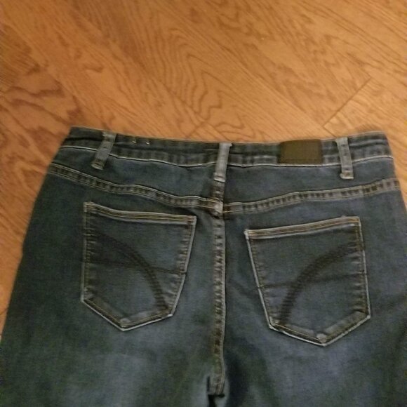 29 X 30 slim straight jeans - Picture 5 of 7